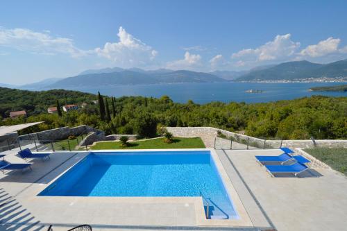 Gallery image of Villa Vista Azzurra in Tivat
