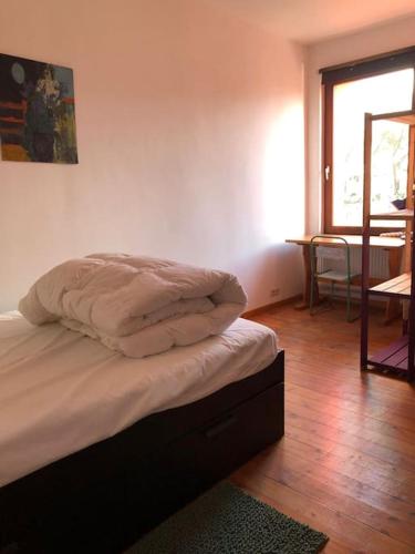 Gambar di galeri bagi Cozy & Comfy House in Forest! di Brussels
