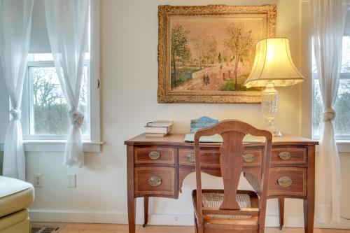 Fotografie z fotogalerie ubytování Beautiful Aquinnah Home Ocean View, Walk to Beach v destinaci Lobsterville