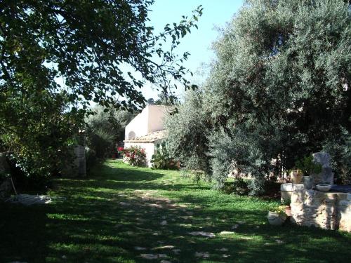 Un jardín fuera de Pozzo Di Mazza