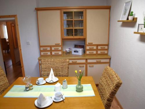 Παροχές για τσάι/καφέ στο Holiday home in Wilsecker with private terrace