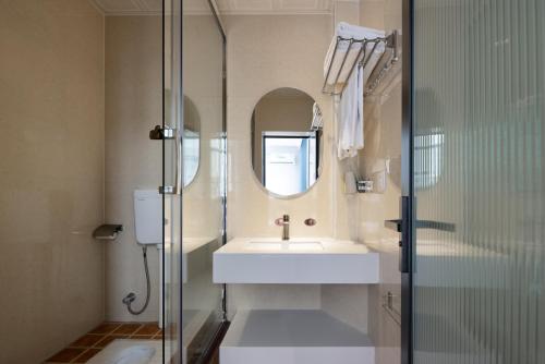 Gallery image of Anlan Hotel Shangrao Wuyuan Cultural Plaza in Wuyuan