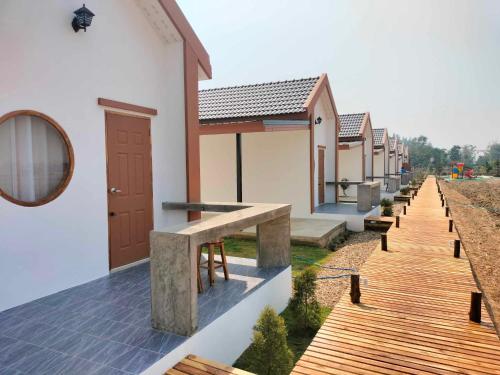 Bangunan di mana terletaknya rumah percutian