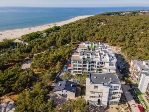 Luxury 3-room apartment by the beach