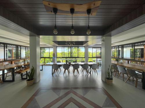 Azul de Panglao Hotelにあるレストランまたは飲食店
