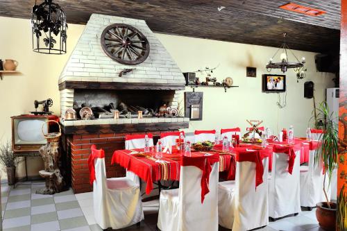 Restoran atau tempat lain untuk makan di Hotel Simona Complex