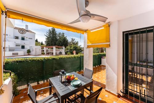 Poolside 2 Bedroom Retreat
