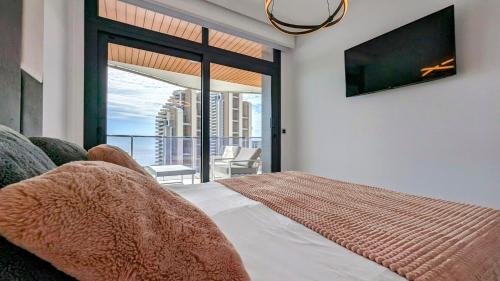 SUNSET WAVES luxury apartment photo 15
