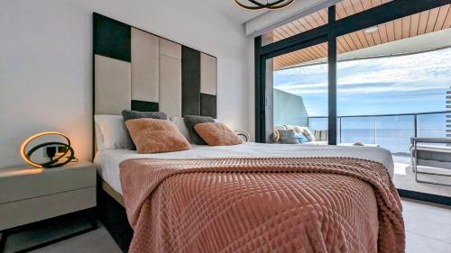 SUNSET WAVES luxury apartment photo 13