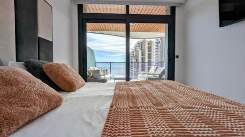 SUNSET WAVES luxury apartment photo 14