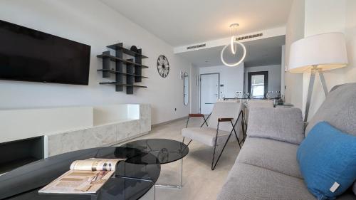 SUNSET WAVES luxury apartment photo 10