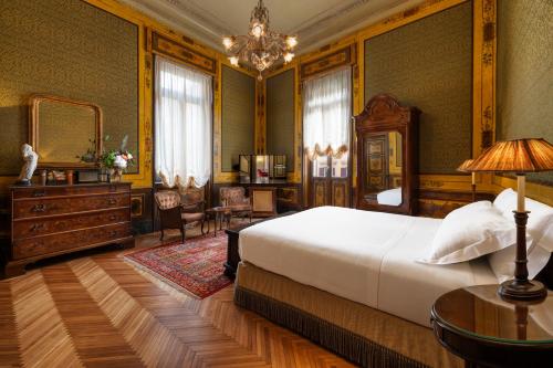 Katil atau katil-katil dalam bilik di Hotel Locarno