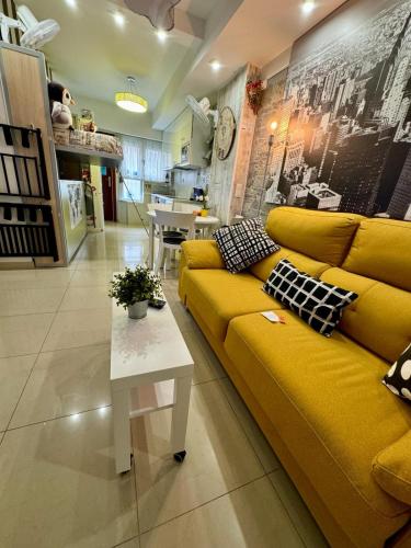 Χώρος καθιστικού στο BADAROSA 2 House10min to BARCELONCity&NearTo BEACH