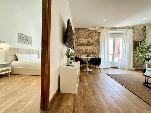 אזור ישיבה ב-Chueca Stylish Flat 2BD in the City Center+Balcony