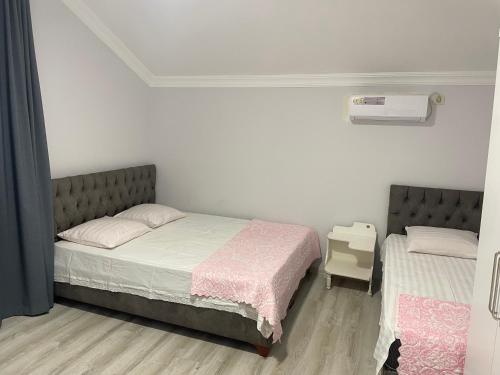 Gallery image of Twins Hotel in Gonio