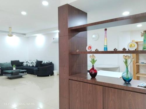 Posezení v ubytování Permas Jaya 2 storey House