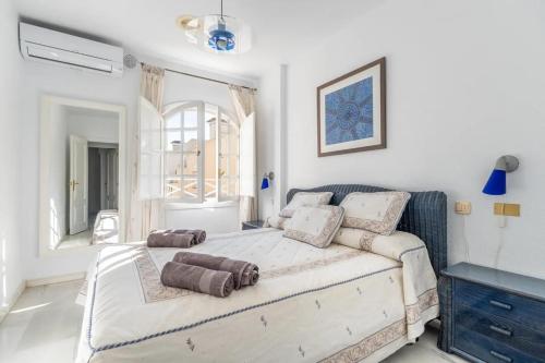 Amazing penthouse on the beach, sea views, WIFI, airconditioning and parking
