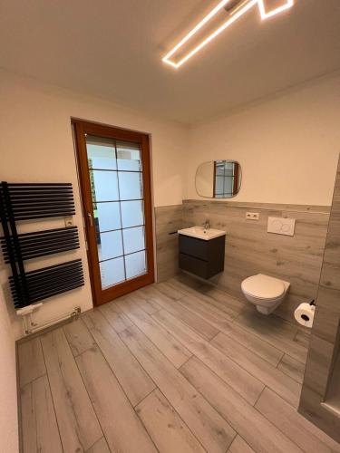 Ένα μπάνιο στο Kleine Ferienwohnung - Nähe Schweizergrenze