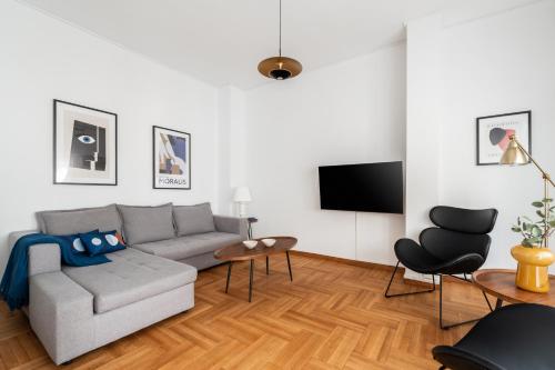 YestayHomes Three Bedroom Apartment Sina