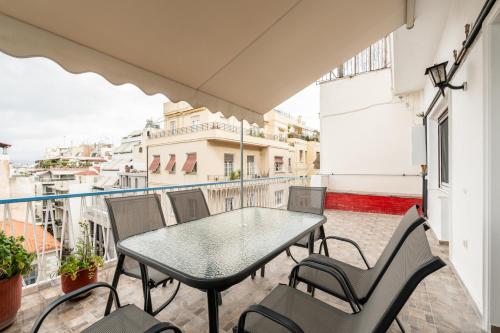 YestayHomes Three Bedroom Apartment Sina
