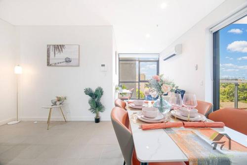 Un lugar para sentarse en Wonderful Condo in Parramatta