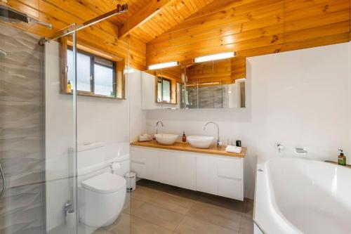 Ένα μπάνιο στο Osprey Lodge
