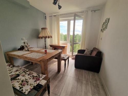 Posezení v ubytování u Ewy apartament z balkonem dla 3 osób 2pokoje