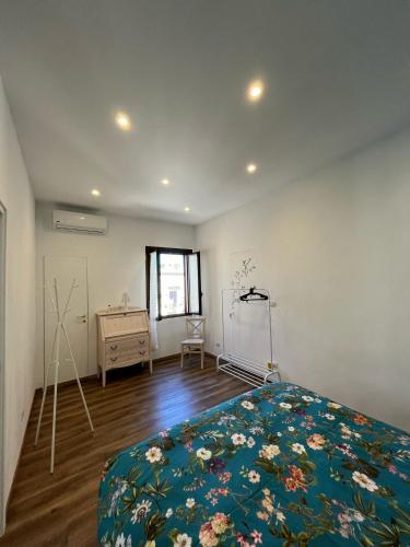 Aurora's home photo 11