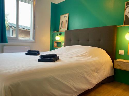 Photo de la galerie de l'établissement Villa proche de La Rochelle avec piscine, à Villedoux