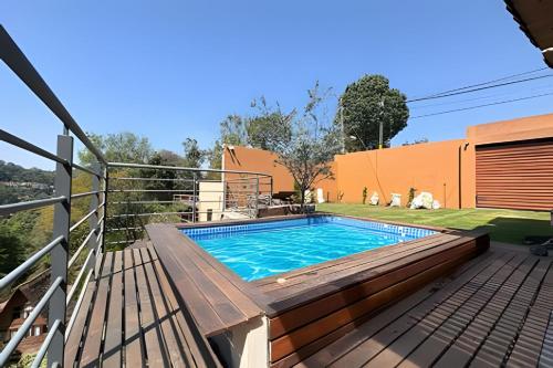 "Casa de las lagartijas" con jacuzzi游泳池或附近泳池