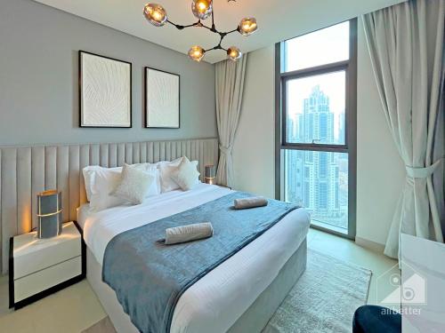 Burj Crown Downtown - Luxury 2 bedroom with Balcony - Walk to Dubai Mall