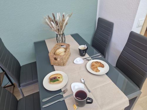 Comida en o cerca de este apartamento