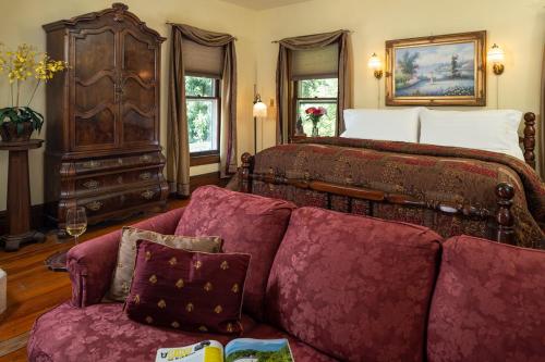 Zona de estar de Historic Engadine w BBQ @ Suite 1 ➠ 2630