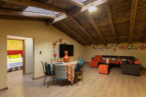 Posezení v ubytování Rustic House