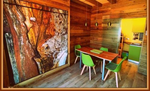Dapur atau dapur kecil di Atmosfera e vista mozzafiato Chalets