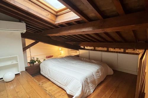 Romantic Apartment in Florence