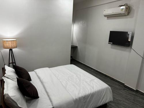 Et tv og/eller underholdning på La Serene Inn