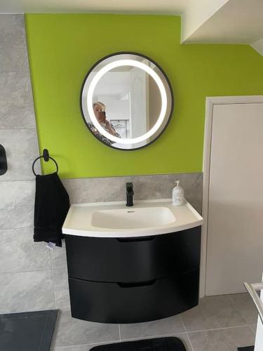 Bilik mandi di Seascape - Stylish Modern apartment