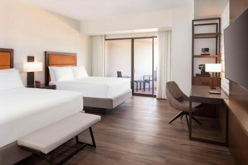 Hyatt Regency Phoenix Image