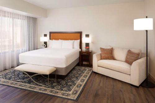 Hyatt Regency Phoenix Image