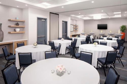 Μια τηλεόραση ή/και κέντρο ψυχαγωγίας στο Hyatt House Charleston/Mount Pleasant