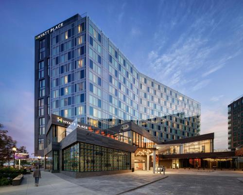 Hyatt Place Boston/Seaport District Image