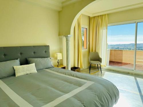 Magna Marbella 2 Bed apt with speacular sea views