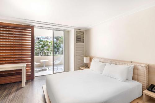 Postel nebo postele na pokoji v ubytování Hilton Vacation Club The Modern Honolulu