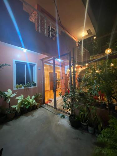 Сад в Wilnags Inn Puerto Princesa near airport