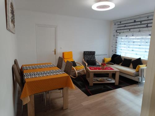 Posezení v ubytování APARTAMENTO ESTEL