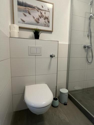 Koupelna v ubytování Traumwohnung mit Meerblick über die Ostsee