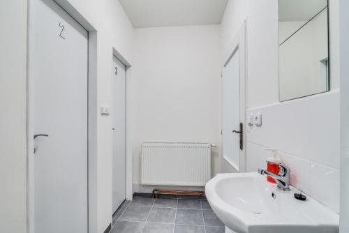 Un baño de Pop Art Rooms
