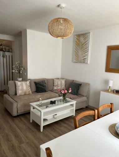 En face du vélodrome