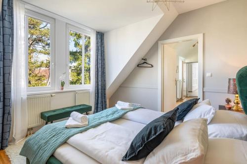 Green Dream Apartment Vienna - 3 Bedrooms and Rooftop Terrace